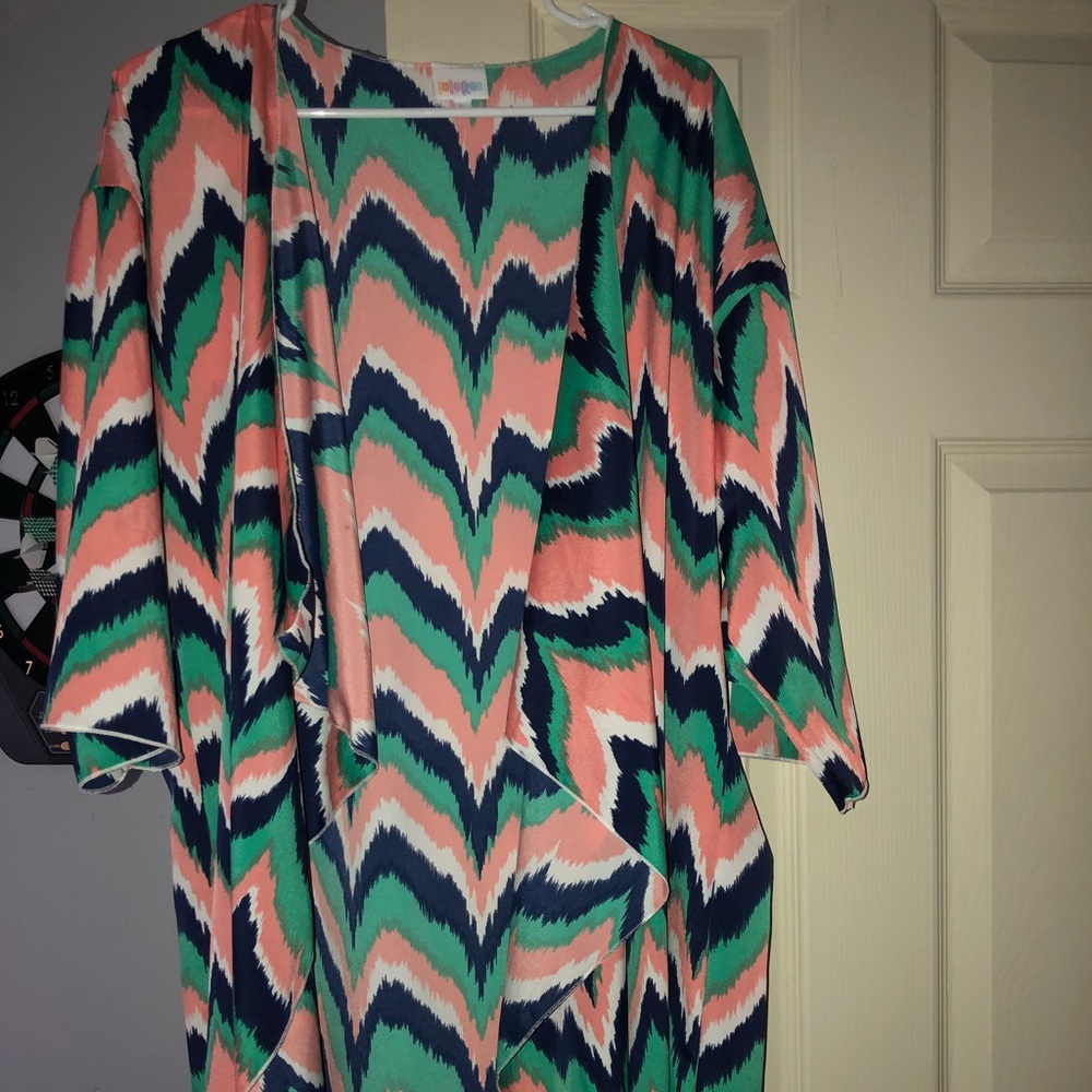 Shirley size large
